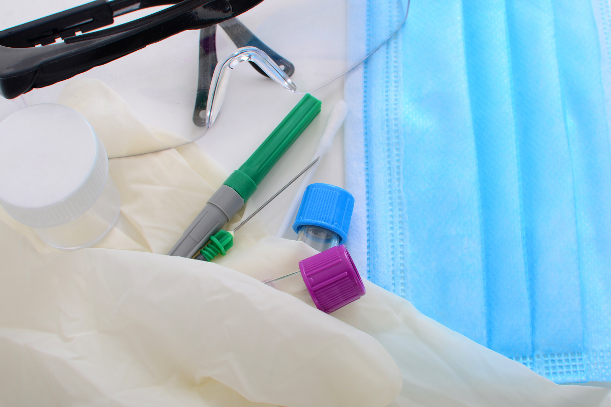 Mask, gloves, test tubes, eye protector, iv line.